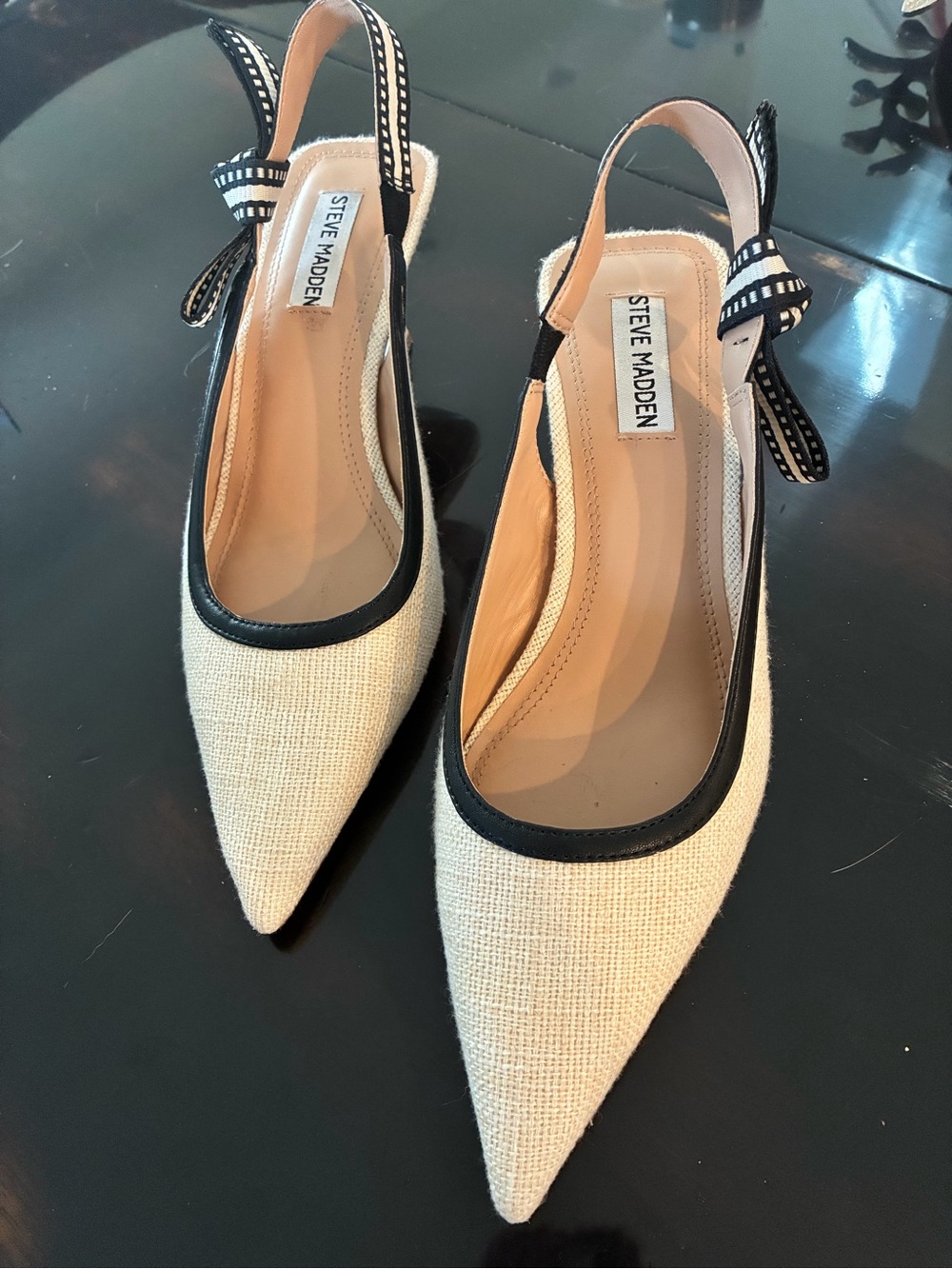 Steve Madden Bri Cream Pointed Slingback Kitten Heels with Black Trim and Bow - Picture 3 of 5